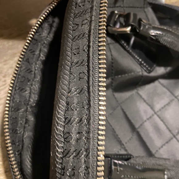 Prada handbag - Picture 9 of 13